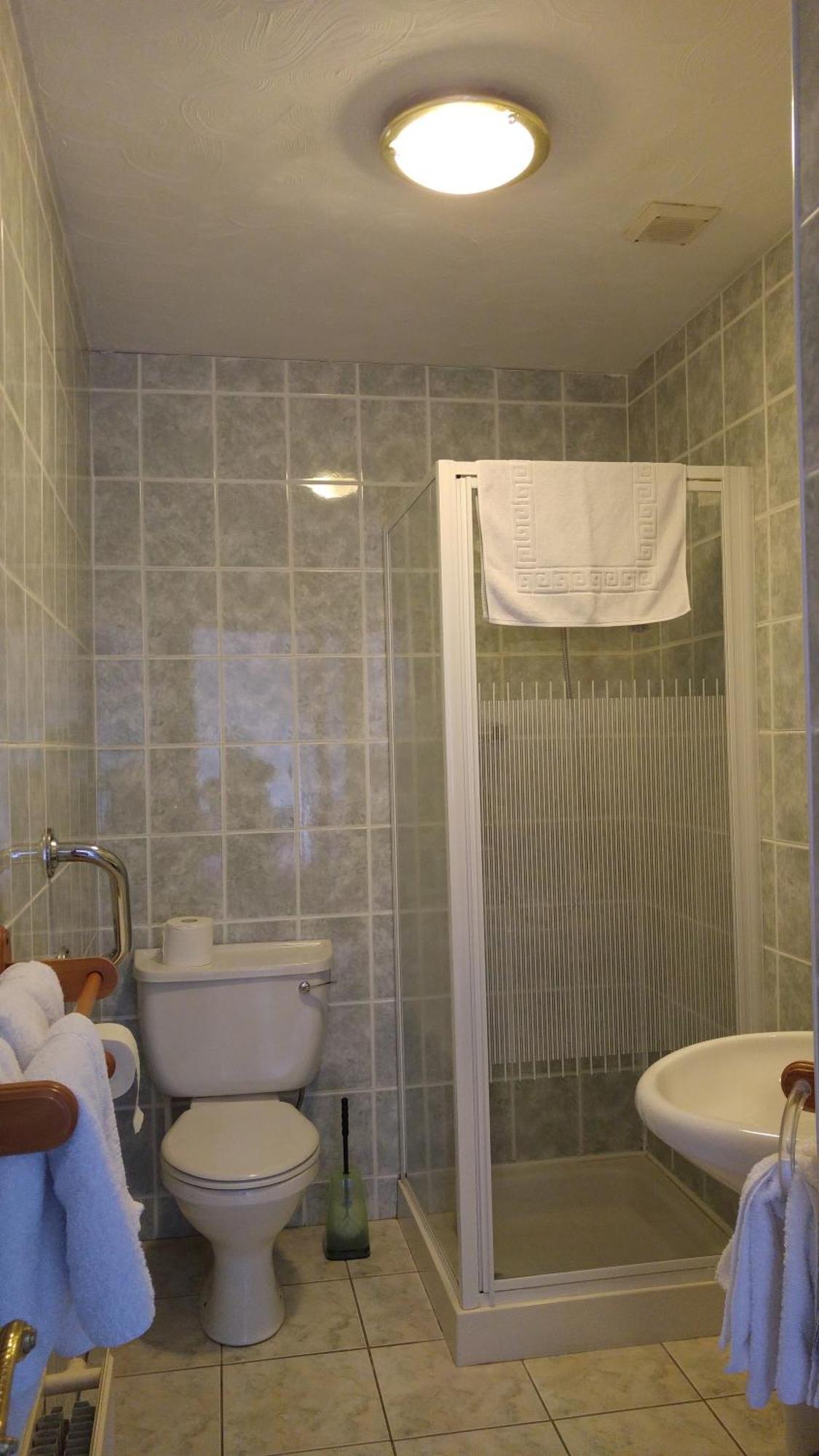 Whitehouse Guest House Стерлинг Экстерьер фото